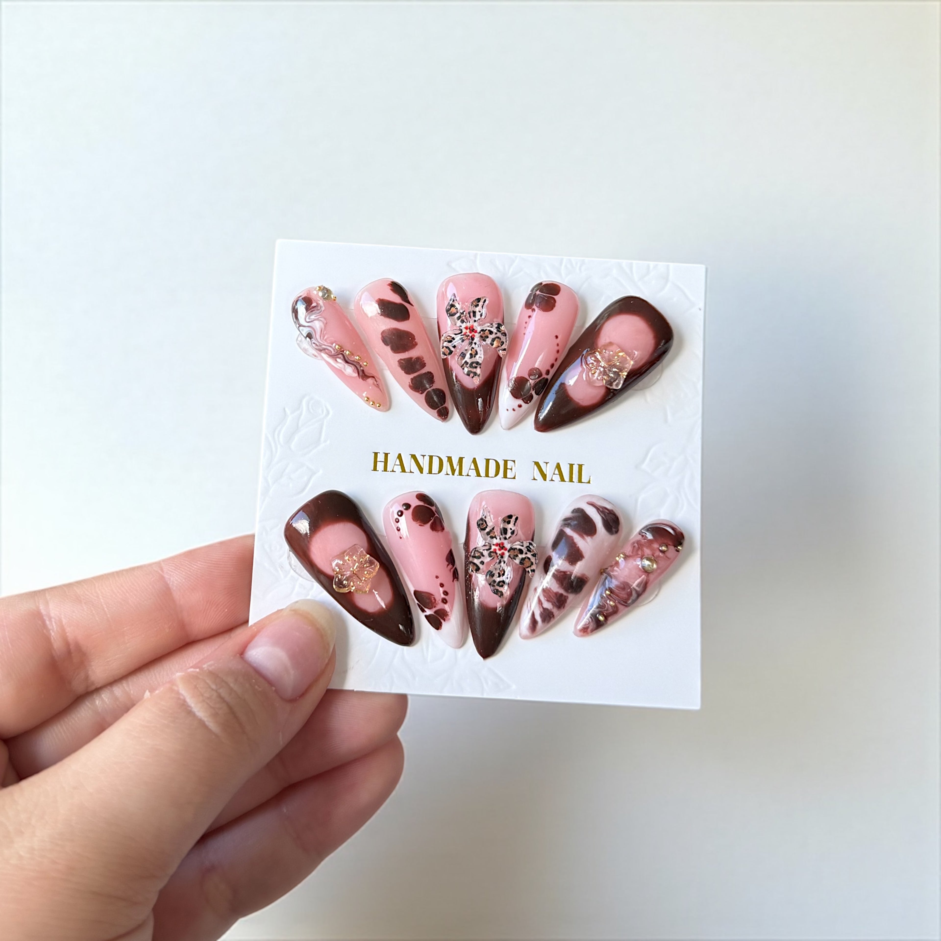 Tekokynnet - Chocolate Rain