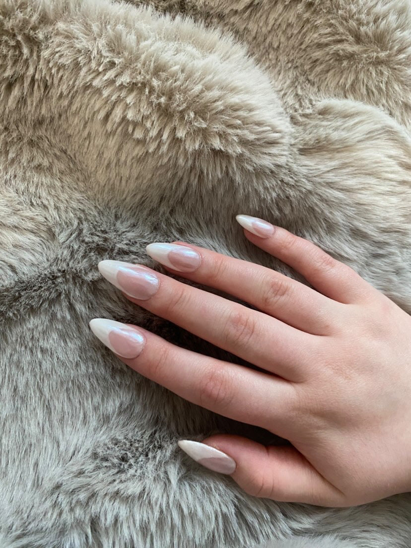 Tekokynnet - Elegant Chrome French Tips