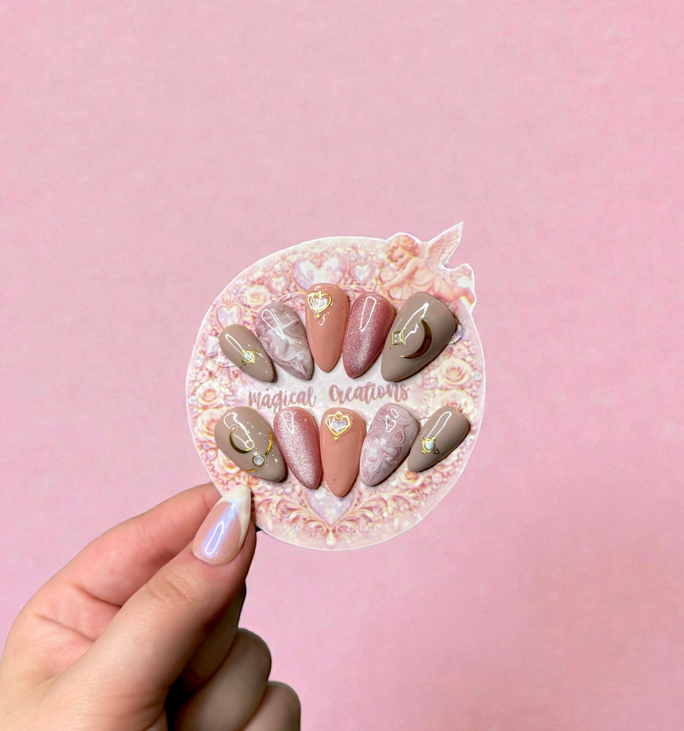 Tekokynnet - Kiss Me Softly