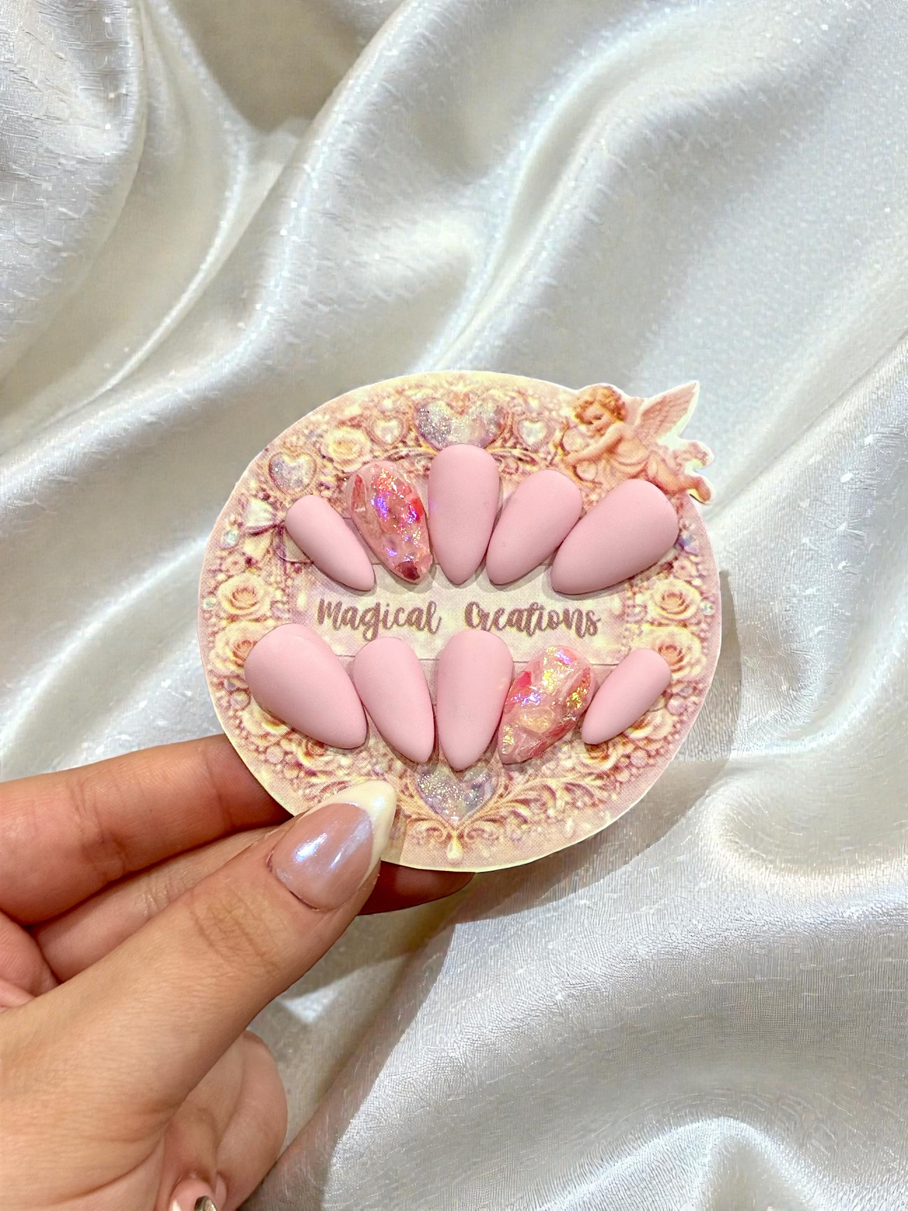 Tekokynnet - Pinky Promise