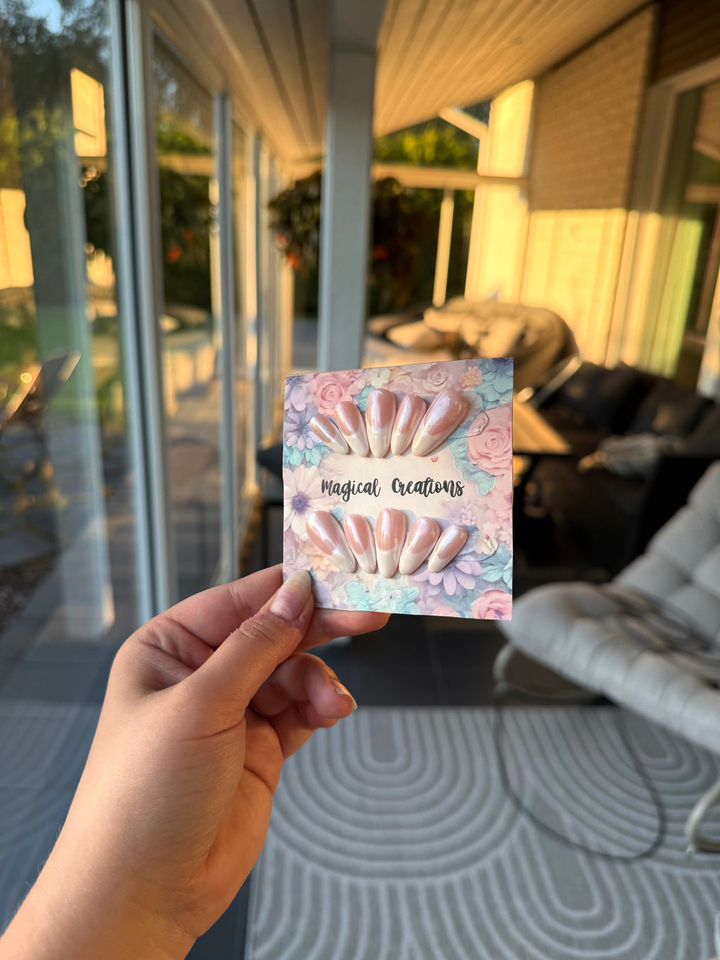 Tekokynnet - Elegant Chrome French Tips