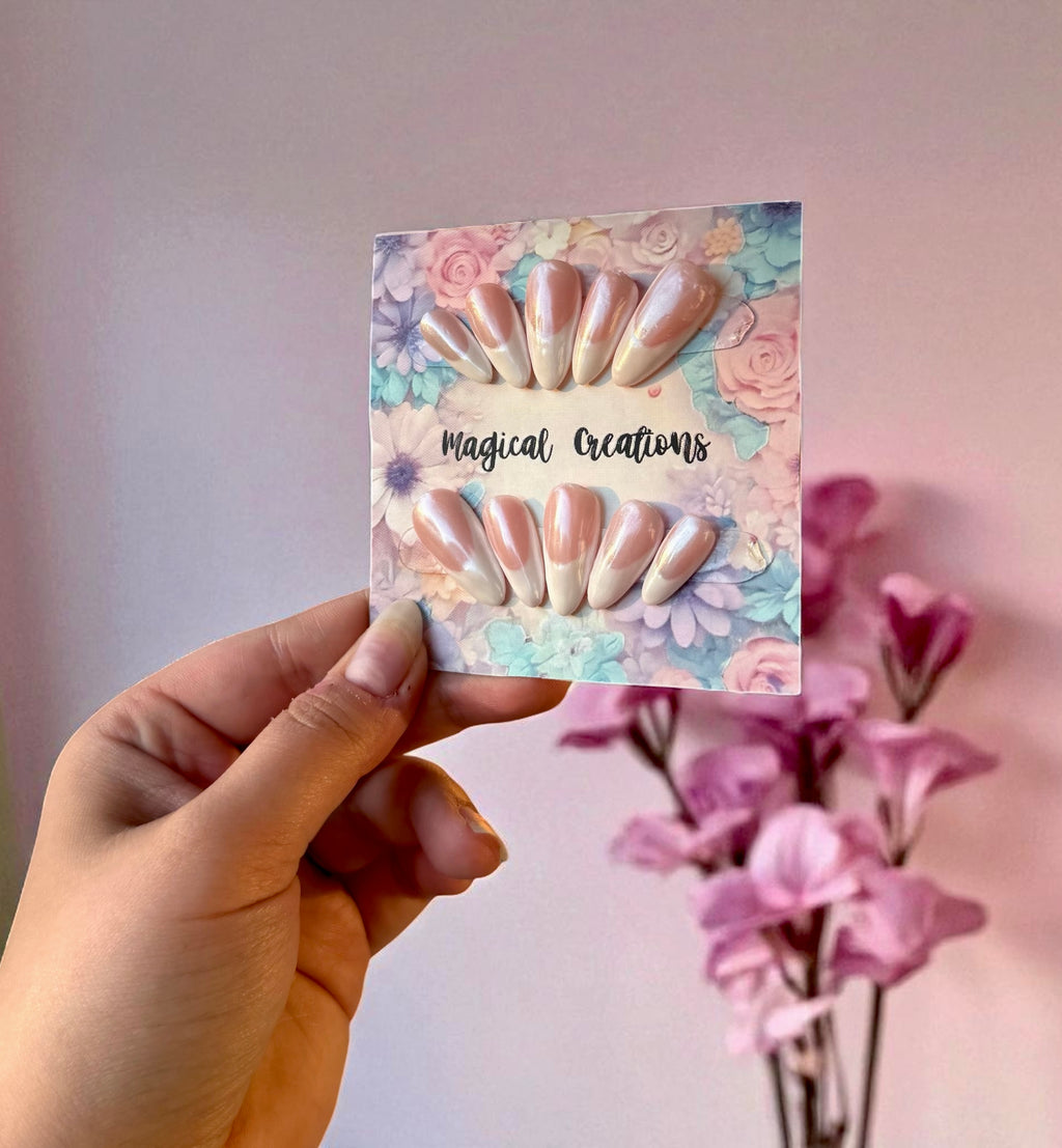 Tekokynnet - Elegant Chrome French Tips