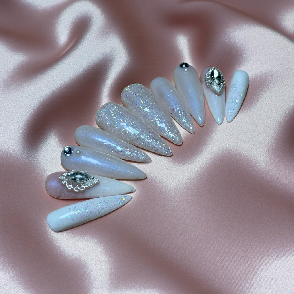 Tekokynnet - Diamond Dust